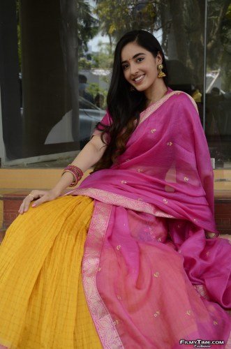 Simran-Kaur-20