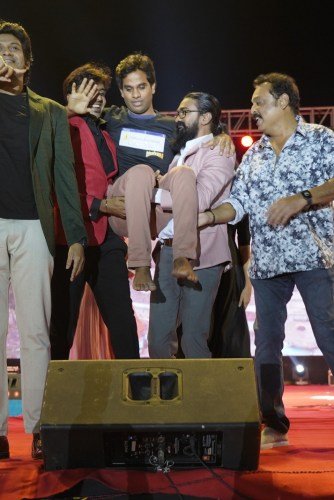 Jaathi-Rathnalu-1-103