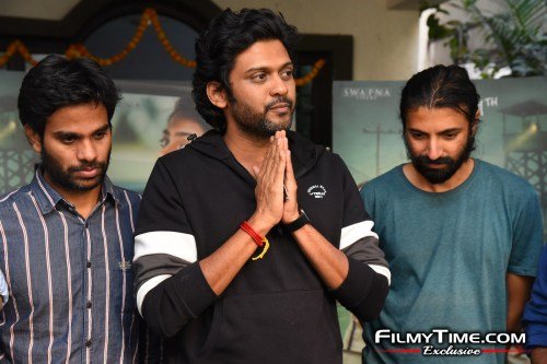 Jathi-Ratnalu-29