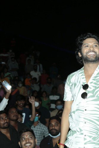jathiratnalu-team-visits-Prasad-imax-and-Amb-Mall-22