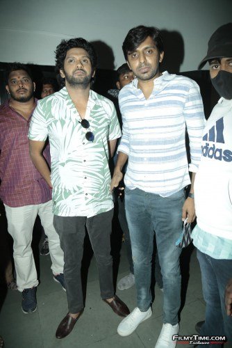 jathiratnalu-team-visits-Prasad-imax-and-Amb-Mall-3