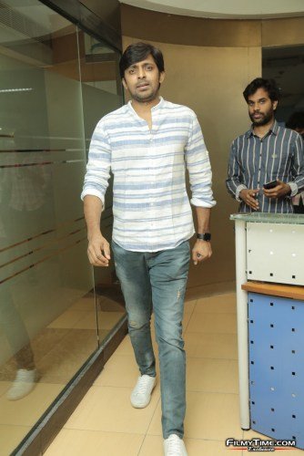 jathiratnalu-team-visits-Prasad-imax-and-Amb-Mall-36