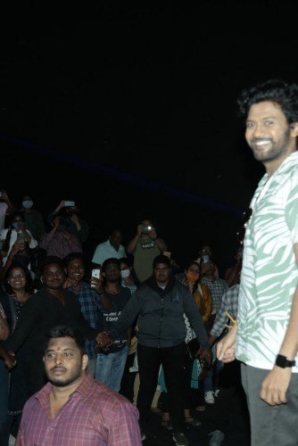 jathiratnalu-team-visits-Prasad-imax-and-Amb-Mall-5
