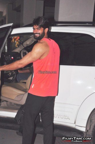 Kartikeya-At-Gym-In-Hyderabad-8