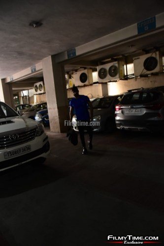 Kartikeya-snapped-at-Gym-in-Hyderabad-10