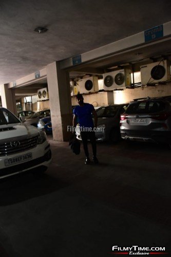 Kartikeya-snapped-at-Gym-in-Hyderabad-11