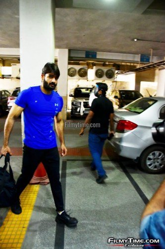 Kartikeya-snapped-at-Gym-in-Hyderabad-16