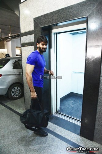 Kartikeya-snapped-at-Gym-in-Hyderabad-3