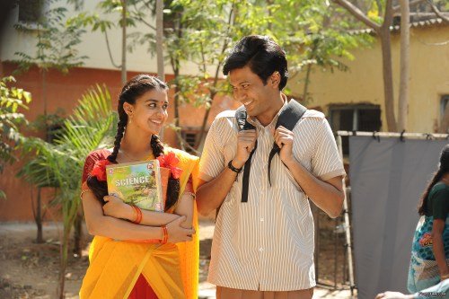 Keerthy-Suresh-Naveen-Polishetty-Photos-In-Jathirathnalu-4