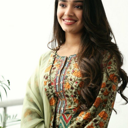 krithi-shetty-bangarraju-promotions-12