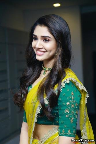 Krithi-Shetty-Uppena-Prerelease-11