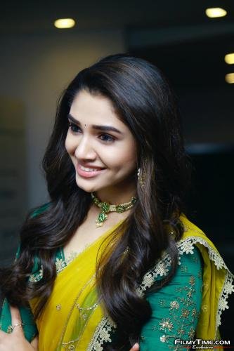 Krithi-Shetty-Uppena-Prerelease-28