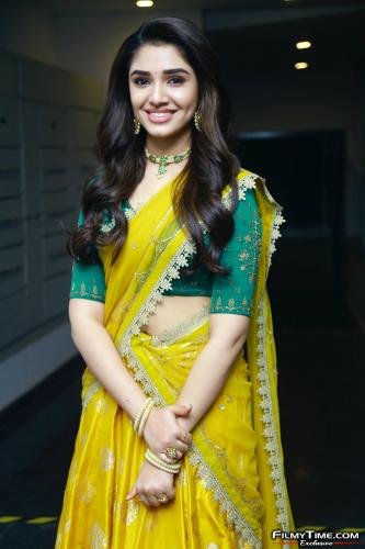 Krithi-Shetty-Uppena-Prerelease-33