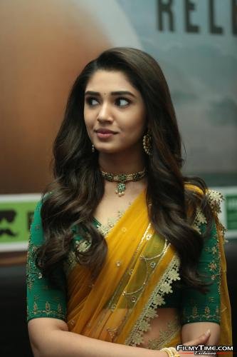 Krithi-Shetty-Uppena-Prerelease-47