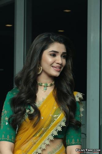 Krithi-Shetty-Uppena-Prerelease-56