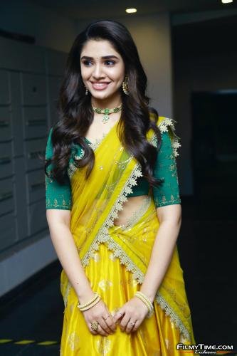 Krithi-Shetty-Uppena-Prerelease-6