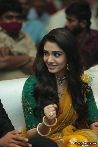 Krithi-Shetty-Uppena-Prerelease-61