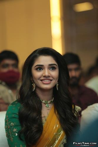 Krithi-Shetty-Uppena-Prerelease-69