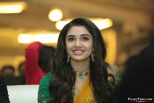 Krithi-Shetty-Uppena-Prerelease-70