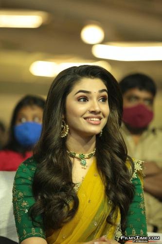 Krithi-Shetty-Uppena-Prerelease-78