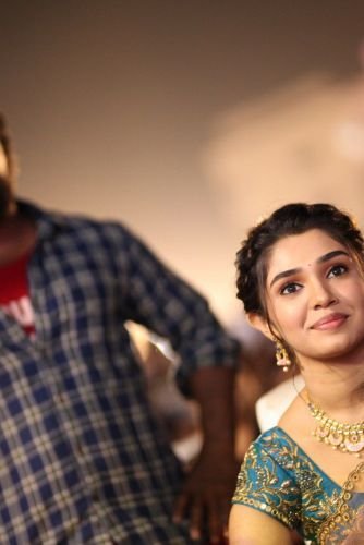 Krithi-Shetty-at-Uppena-Blockbuster-celebrations-10