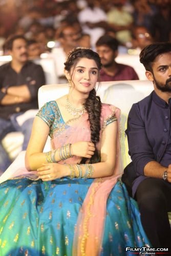 Krithi-Shetty-at-Uppena-Blockbuster-celebrations-3