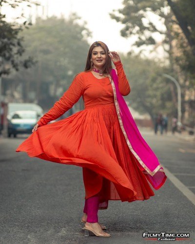 Latest-Stunning-Photos-Of-Heroine-Aditi-Goutham-2