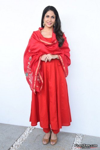 Lavanya-Tripathi-Interview-Photos-25