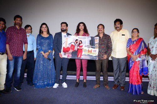 Manchu-Lakshmi-Launched-Papa-Chalo-Hyderabad-Song-Launch-Photos-15