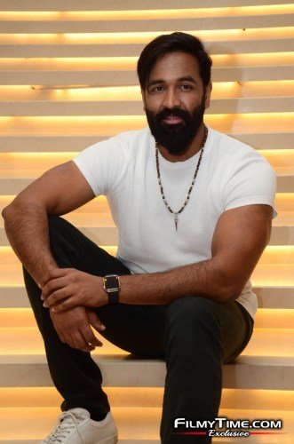 Manchi-Vishnu-36