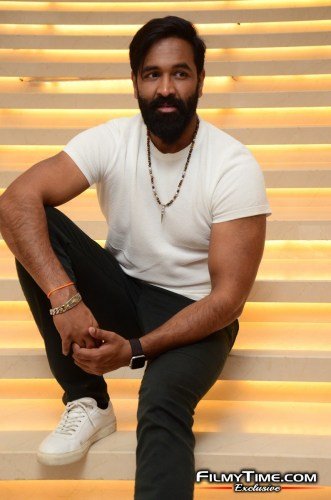 Manchi-Vishnu-37