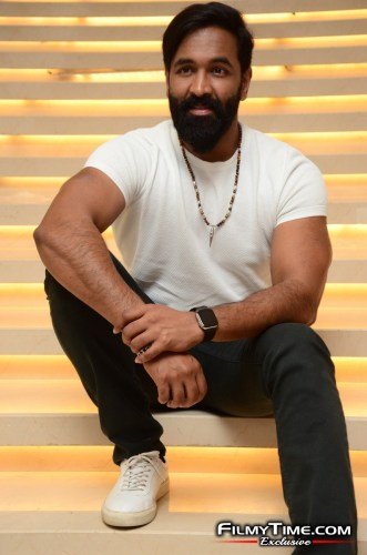 Manchi-Vishnu-44