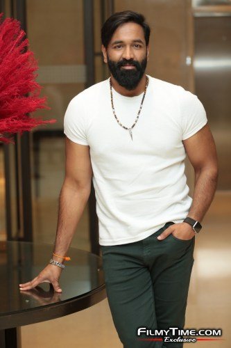 Manchi-Vishnu-61