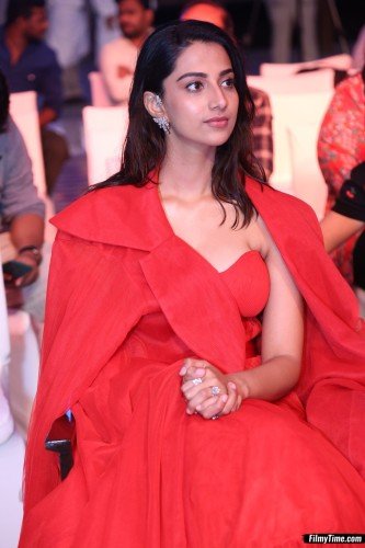 Meenakshi-Choudary-SIIMA-29