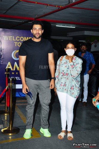 Mega-Family-Vakeel-Saab-14
