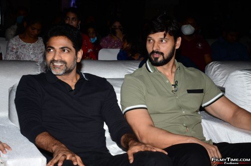 Nagarajuna-Wild-Dog-12