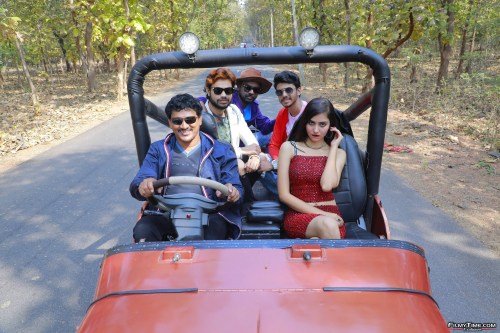 Naluguritho-Narayana-Movie-Frist-Look-Posters-5