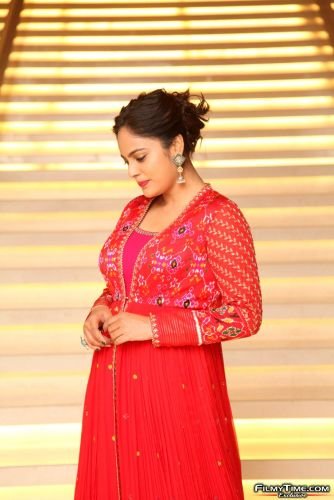 Nandita-Swetha-Kapatadhaari-pre-release-11