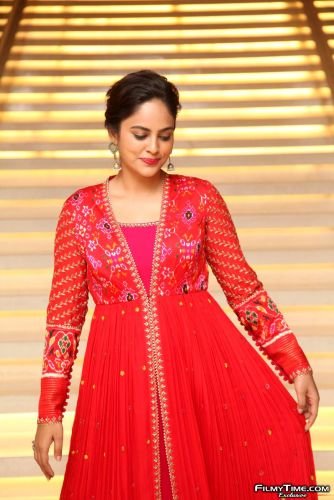 Nandita-Swetha-Kapatadhaari-pre-release-24