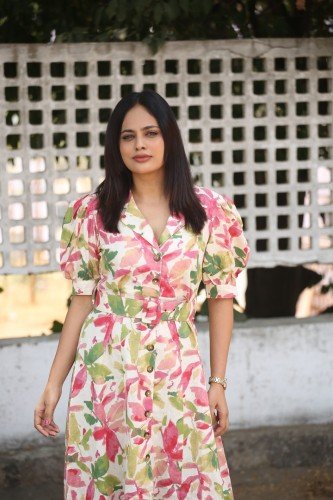 Nanditha-Swetha-14