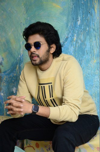 Naveen-Polishetty-10