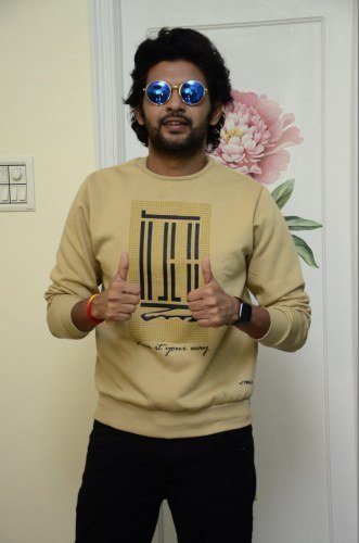 Naveen-Polishetty-19