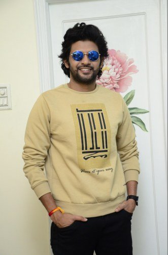 Naveen-Polishetty-22