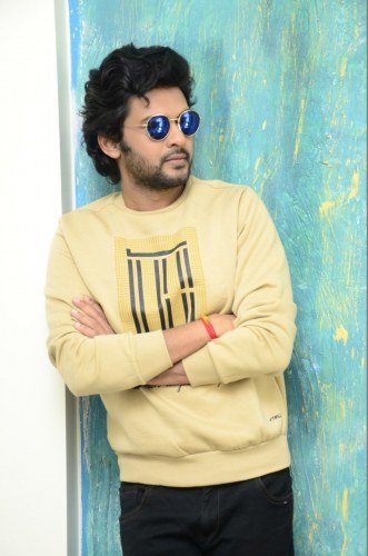 Naveen-Polishetty-25