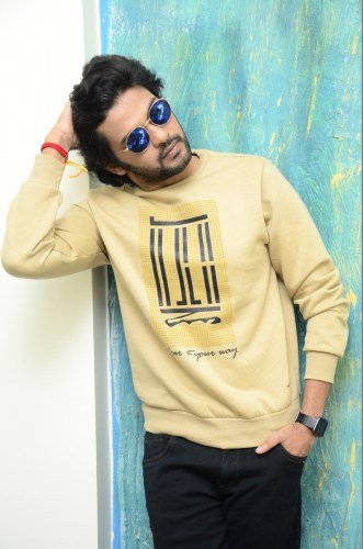 Naveen-Polishetty-27