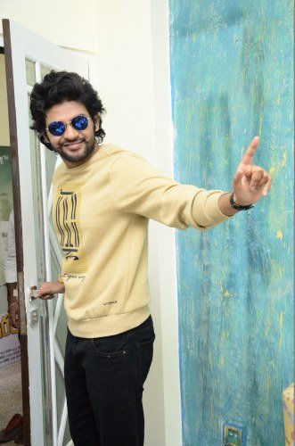 Naveen-Polishetty-29