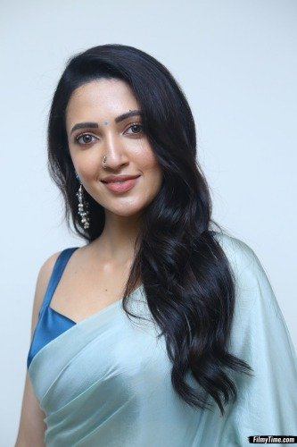 neha-shetty-bd-sm-18