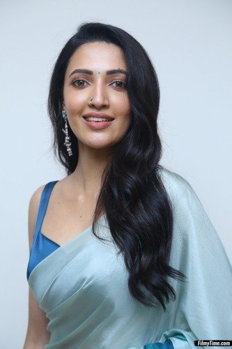 neha-shetty-bd-sm-20