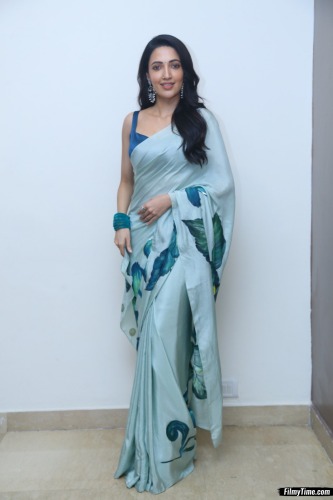 neha-shetty-bd-sm-72