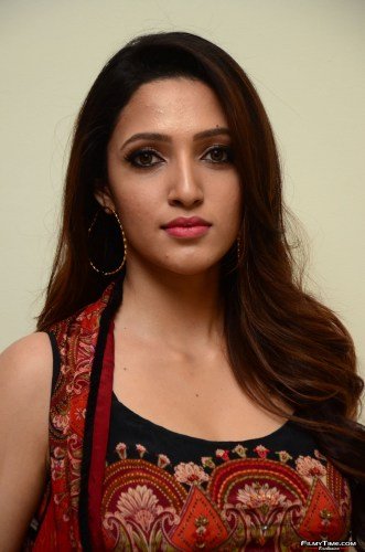 Neha-Shetty-17